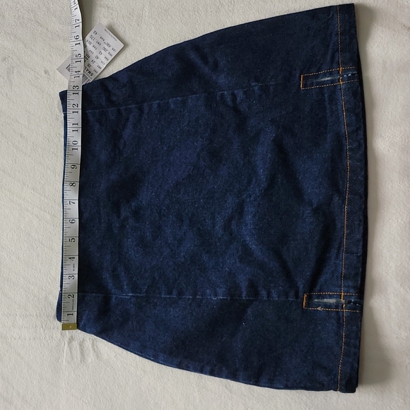🌼 NWT!! BRANDY MELVILLE DARK WASH DENIM CARA SKIRT SLIT CUTE STURDY - Picture 3 of 8